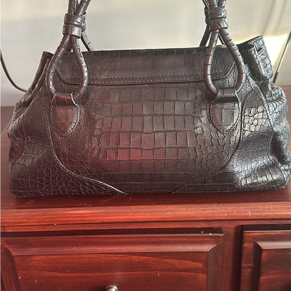 Aigner - Picture 2 of 6